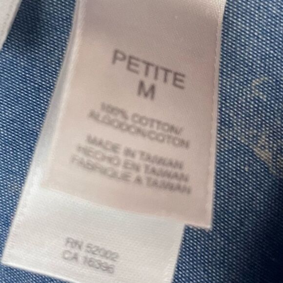 Liz Claiborne Petite Chambray Horseshoe Horn Print Button Down Med Petite - Picture 9 of 9